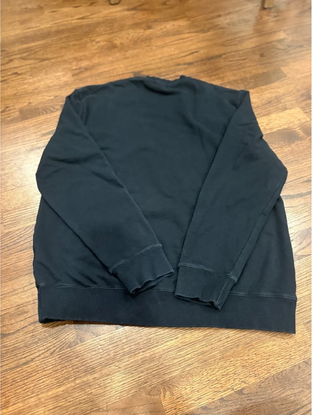 True Religion streetwear grunge Black Crewneck Sweatshirt with Red Logo Patch XL
